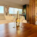 Villa Urban Oasis - Duplex Design, Piscine Privee *