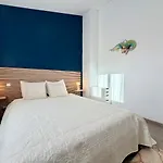 Villa Urban Oasis - Duplex Design, Piscine Privee