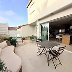 Urban Oasis - Duplex Design, Piscine Privee Villa