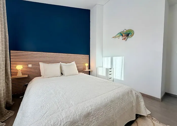 Villa Urban Oasis - Duplex Design, Piscine Privee